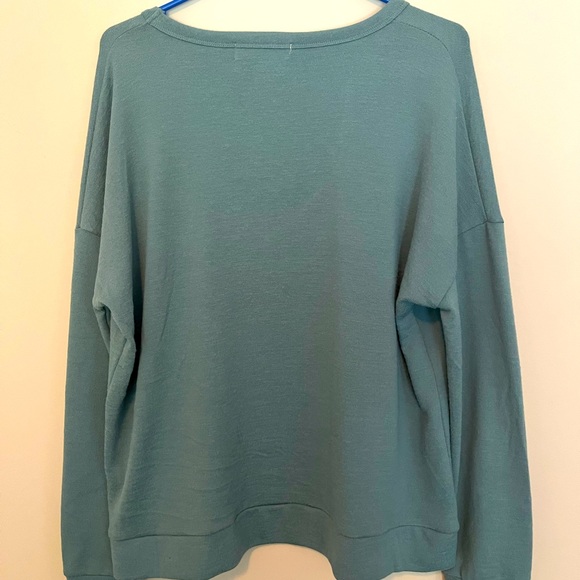 Cabin Fever sweater - Picture 2 of 2